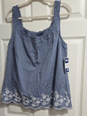 Bandolino Blue Sleeveless Embroidered Floral Camisole